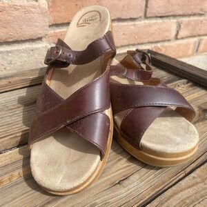 Dansko Sela Clog Sandals - Brown Nubuck Leather - Women’s EU 40 / US 9.5-10